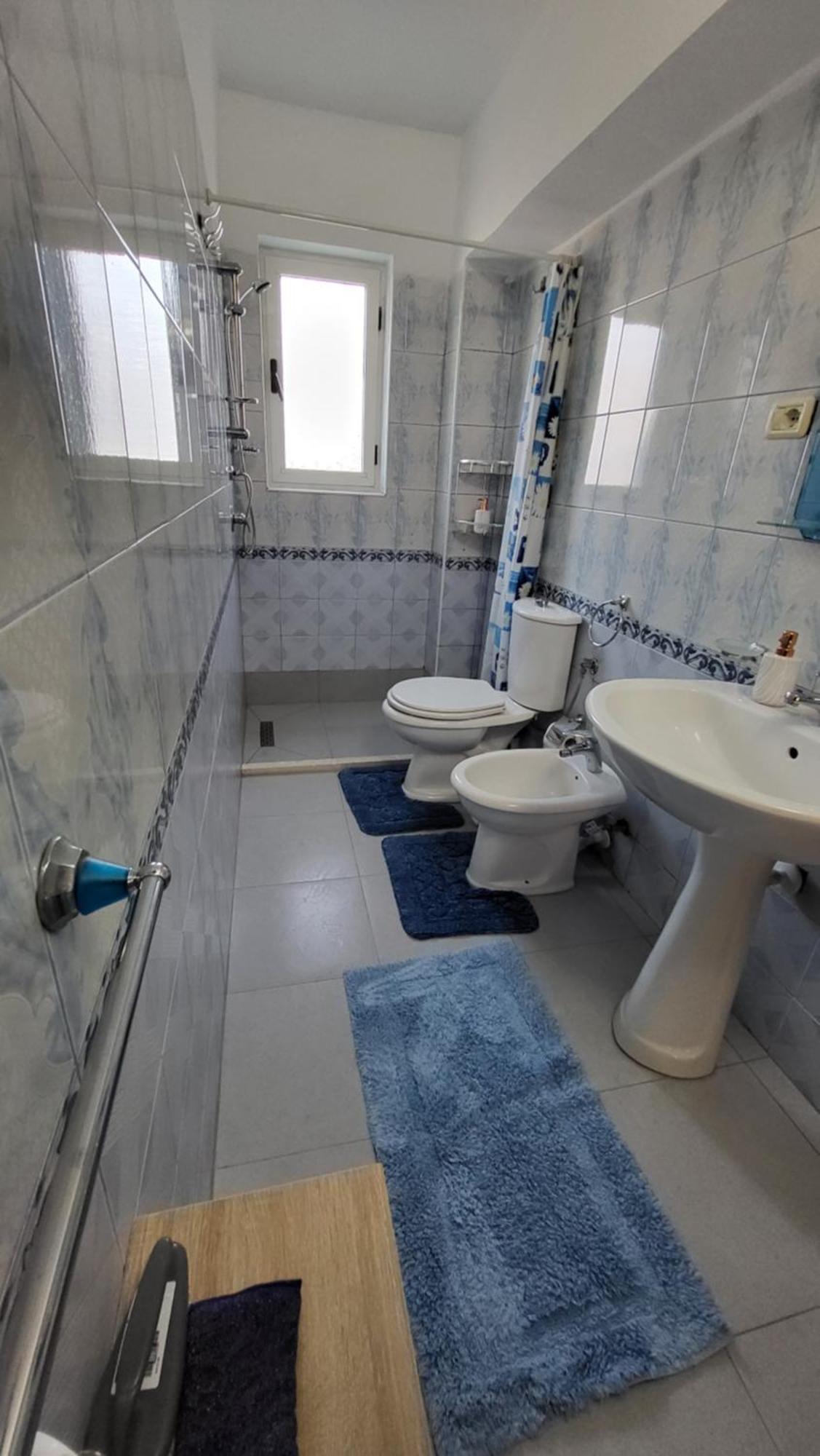 Liam'S Apartment Дуррес Екстер'єр фото
